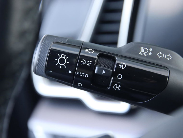 Vehicle Image 40
