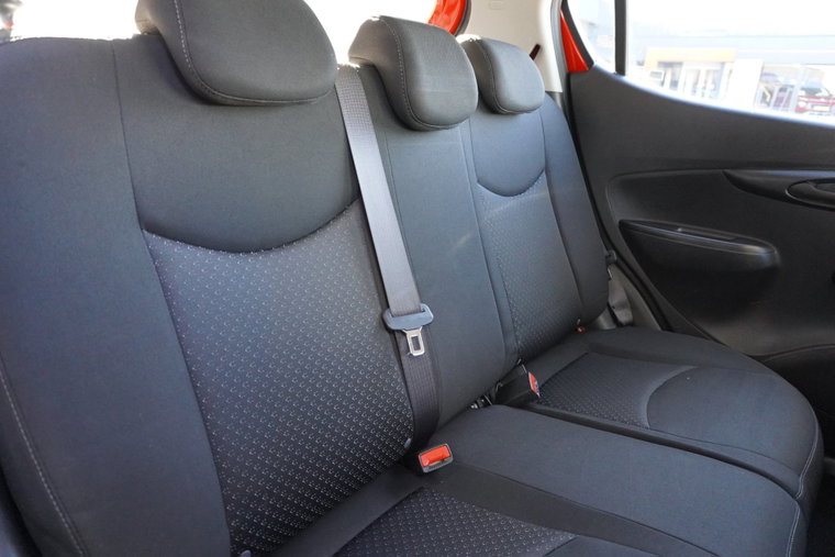 Vehicle Image 14