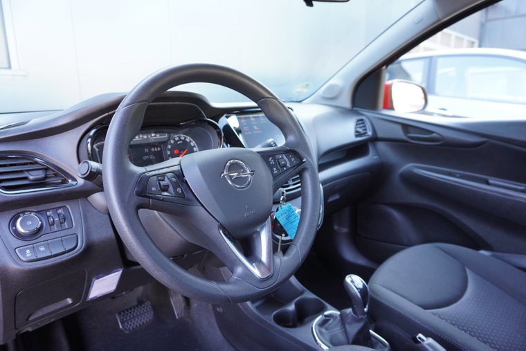 Vehicle Image 11