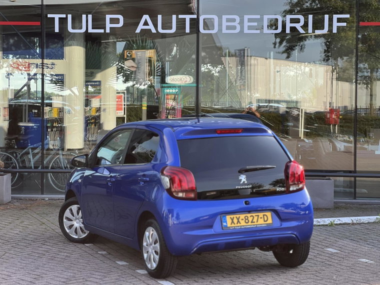 Vehicle Image 16