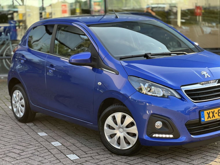 Vehicle Image 7