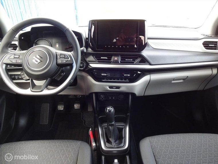 Vehicle Image 10