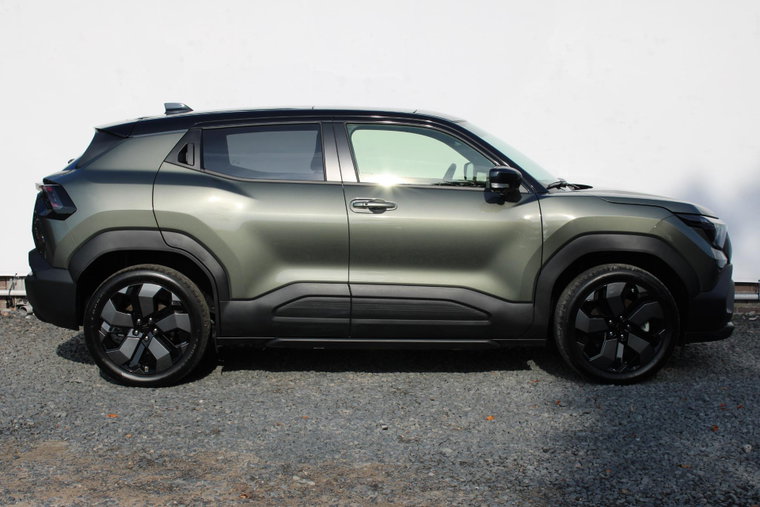 Vehicle Image 2