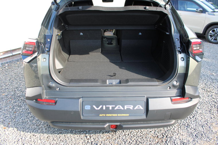 Vehicle Image 13