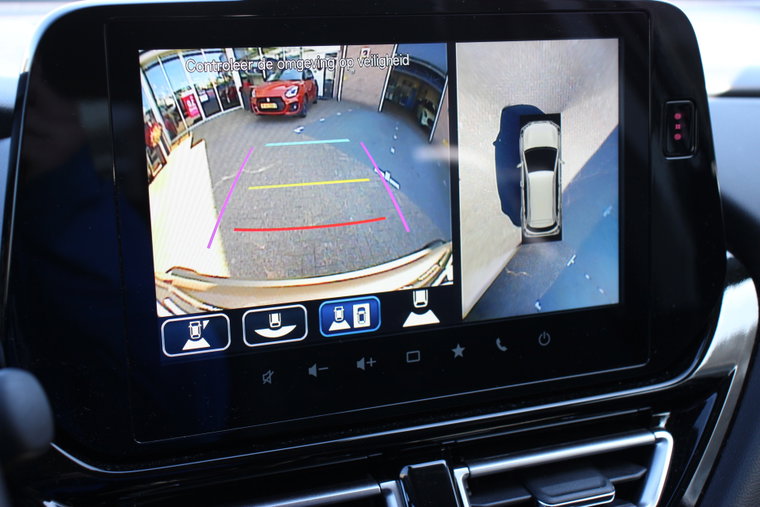 Vehicle Image 13