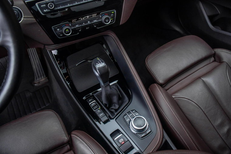 Vehicle Image 19