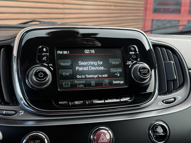 Vehicle Image 25