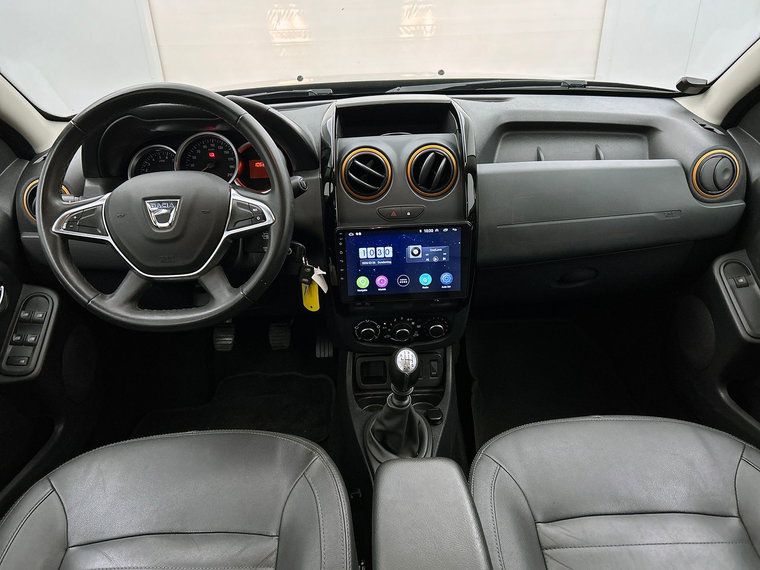 Vehicle Image 15
