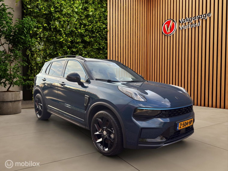 Vehicle Image 5