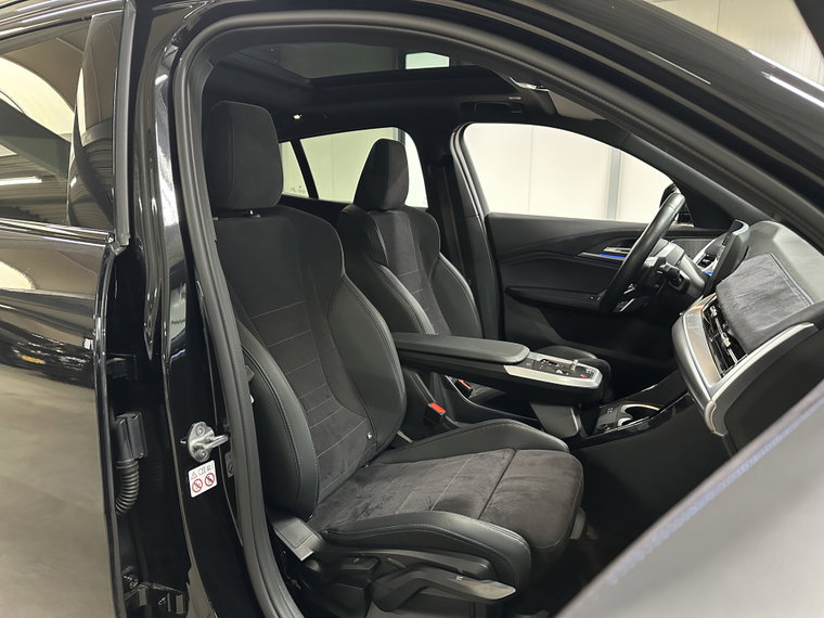 Vehicle Image 37