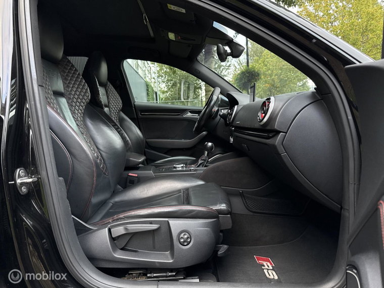Vehicle Image 47