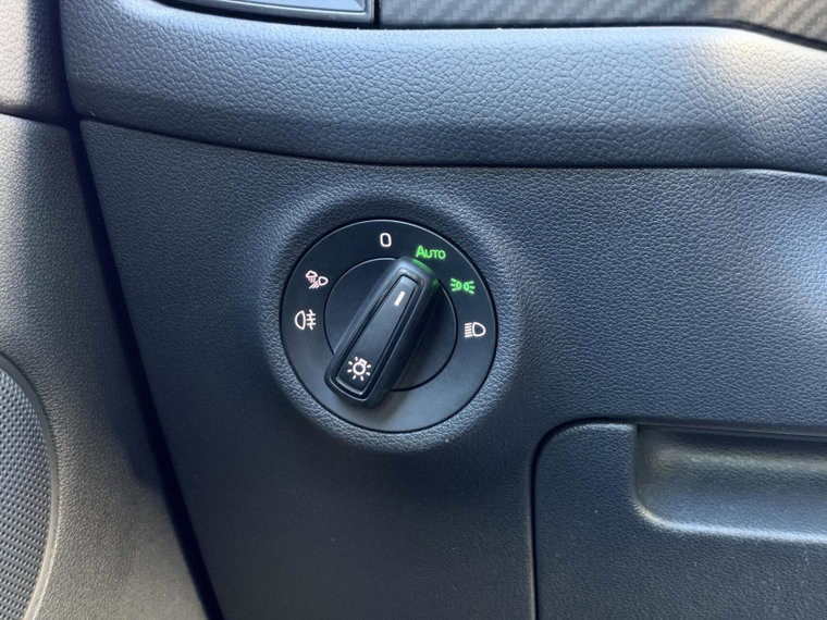 Vehicle Image 29
