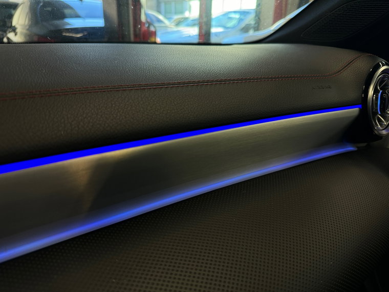 Vehicle Image 17