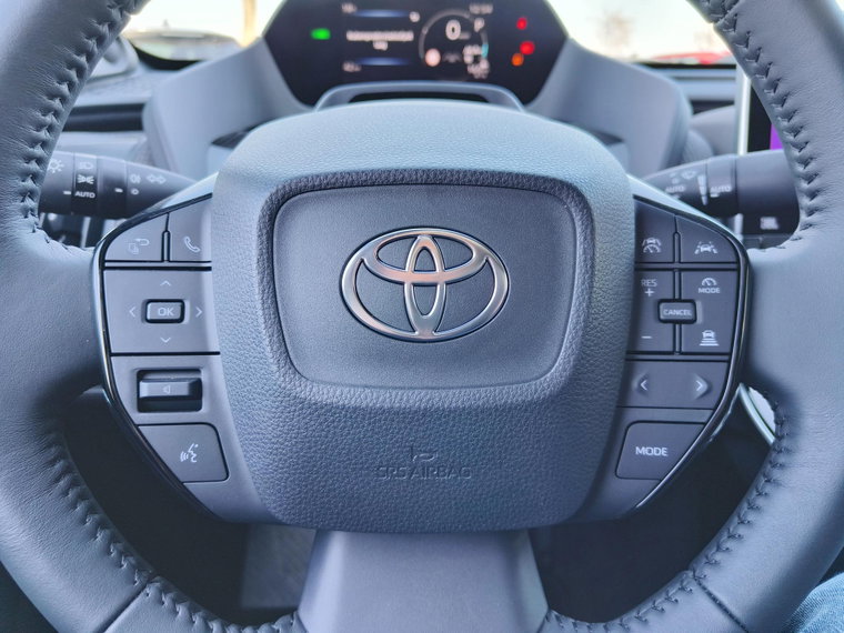 Vehicle Image 17