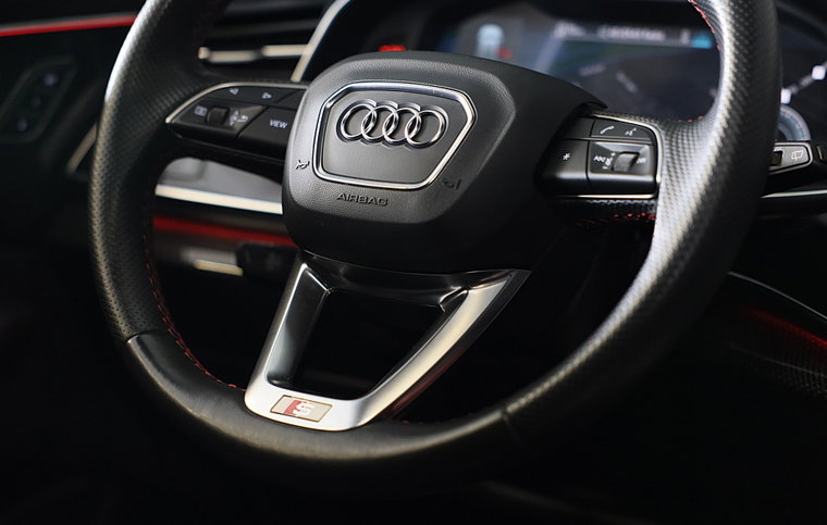 Vehicle Image 36