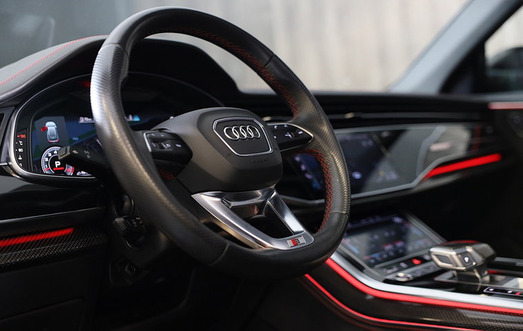 Vehicle Image 9