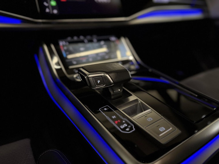 Vehicle Image 45