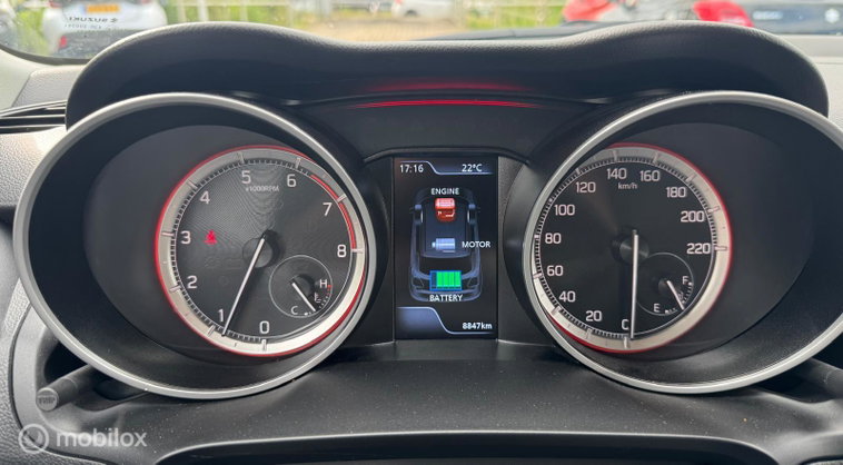 Vehicle Image 16