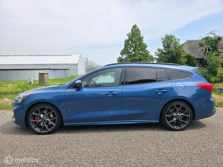 Vehicle Image 40
