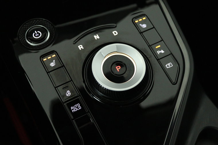 Vehicle Image 16