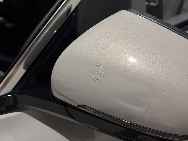 Vehicle Image 33