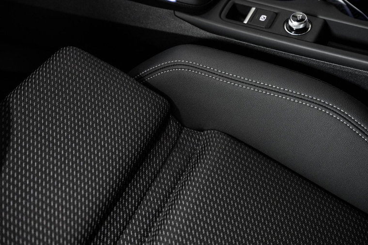 Vehicle Image 48