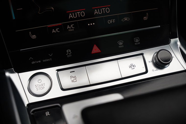Vehicle Image 56