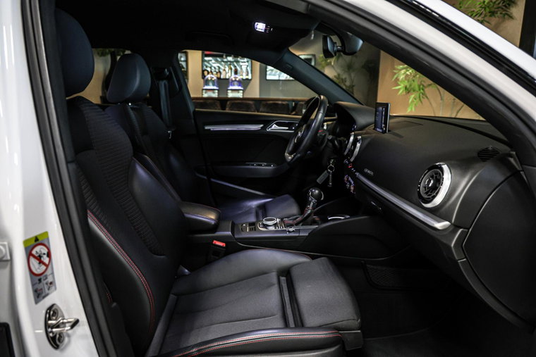 Vehicle Image 20