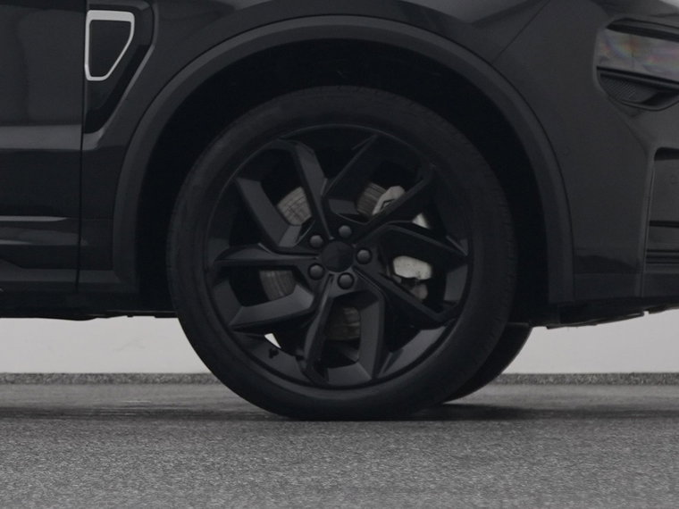 Vehicle Image 42