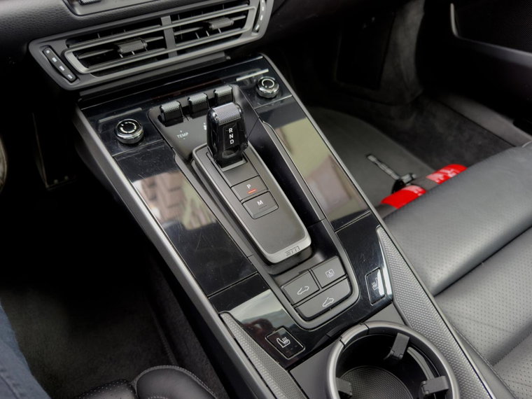 Vehicle Image 22