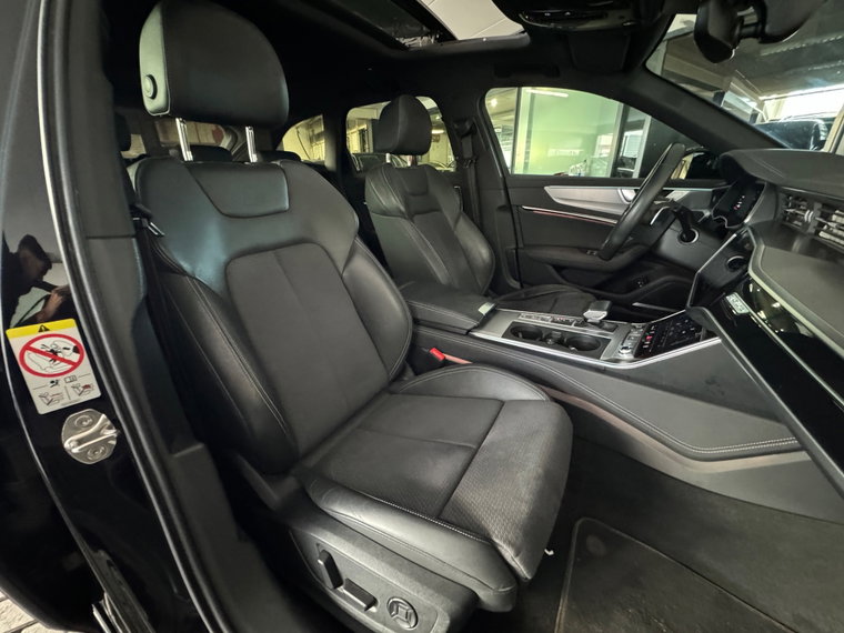 Vehicle Image 36