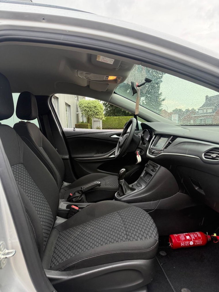 Vehicle Image 17