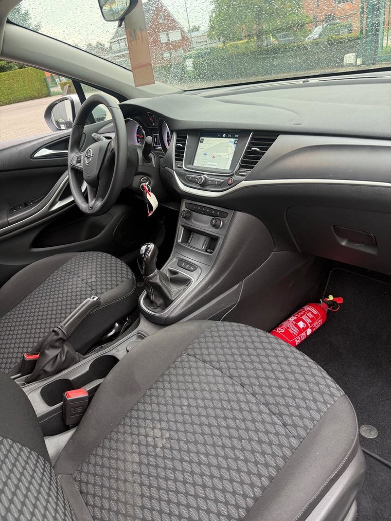 Vehicle Image 19