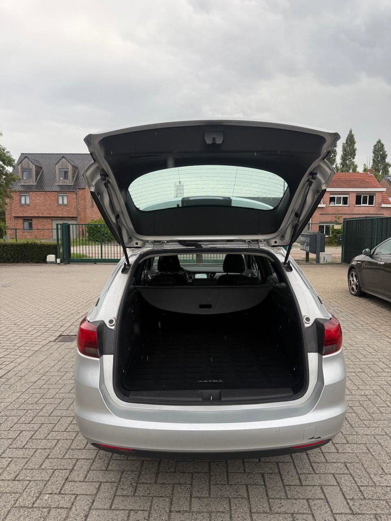 Vehicle Image 21