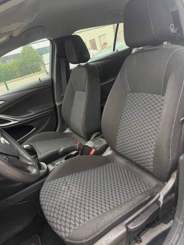 Vehicle Image 27