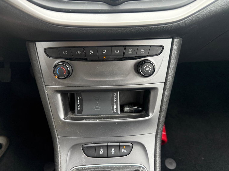 Vehicle Image 36