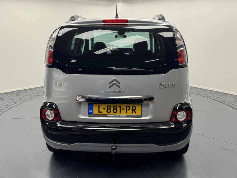 Vehicle Image 33