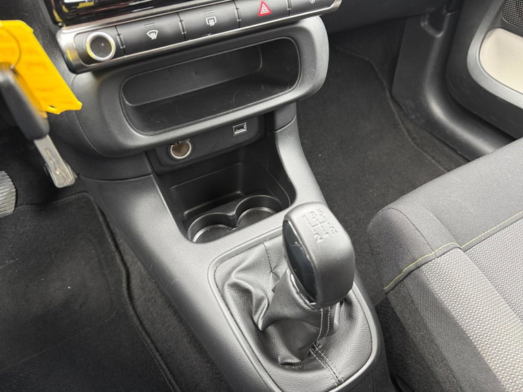 Vehicle Image 22