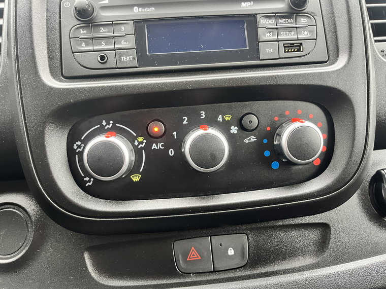Vehicle Image 28
