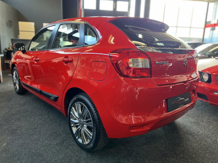 Vehicle Image 7