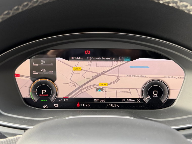 Vehicle Image 17