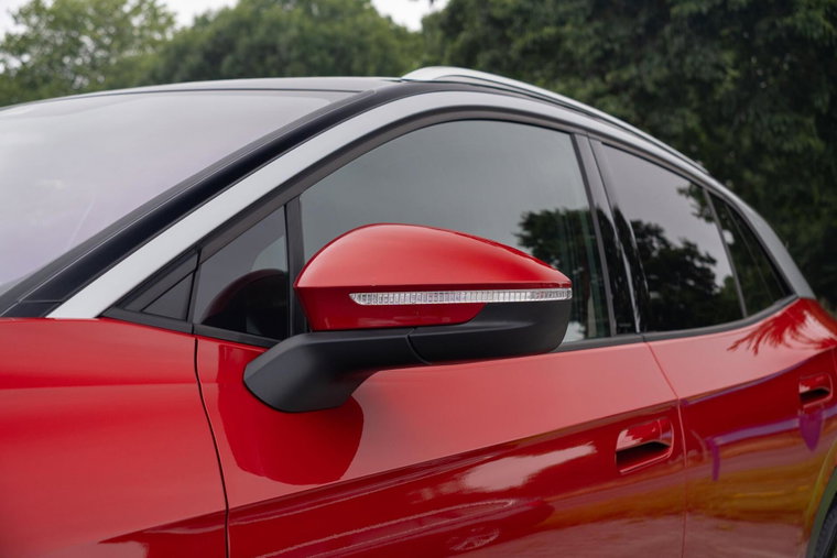 Vehicle Image 32