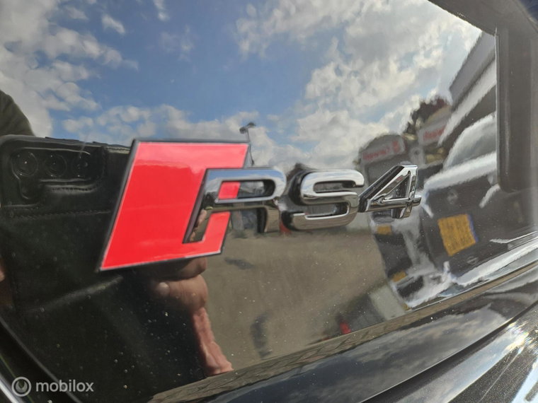 Vehicle Image 38