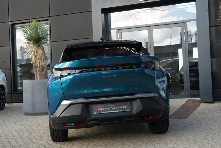 Vehicle Image 29