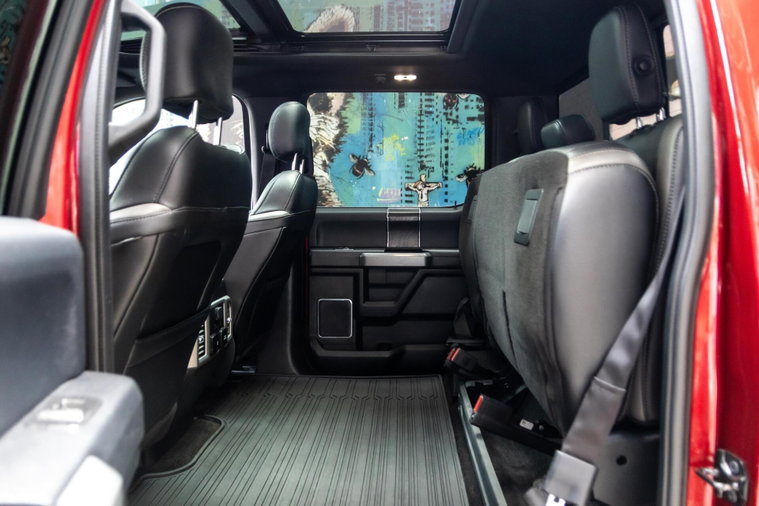 Vehicle Image 15