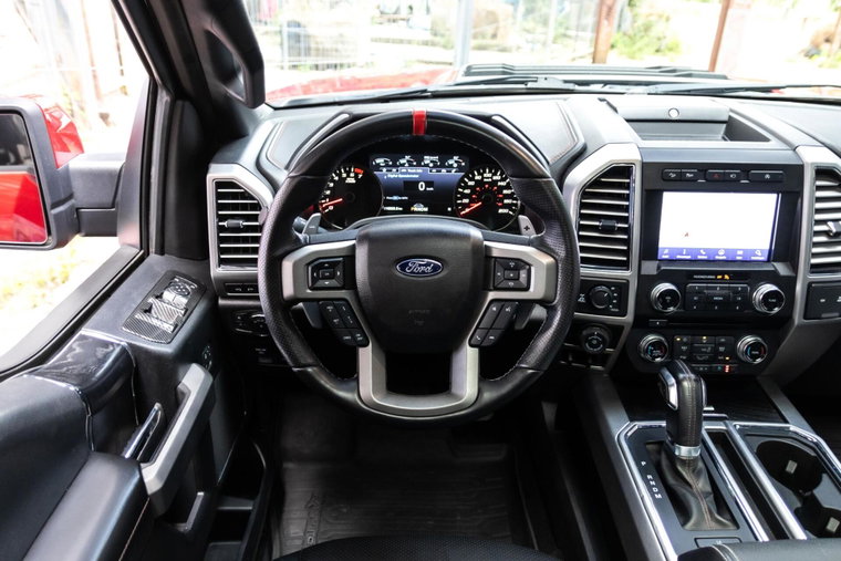 Vehicle Image 17