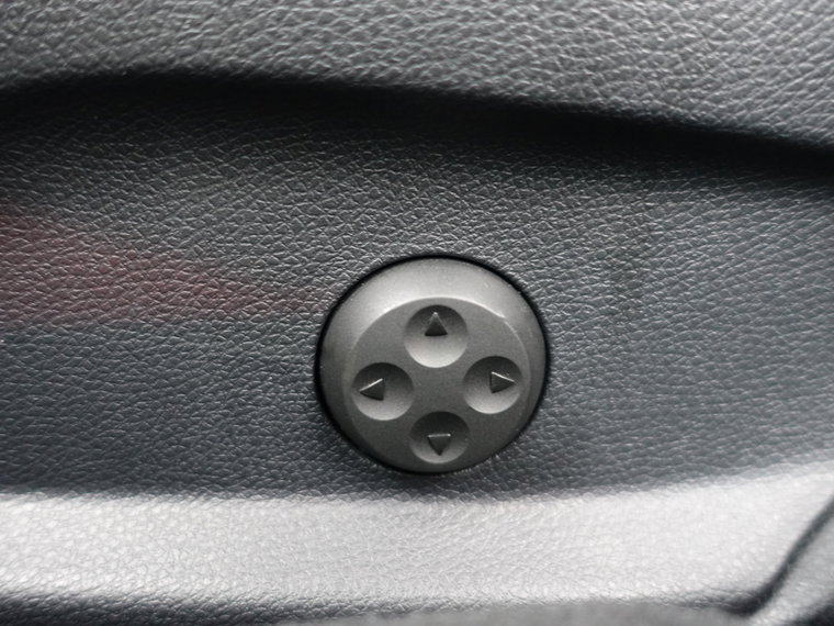 Vehicle Image 31
