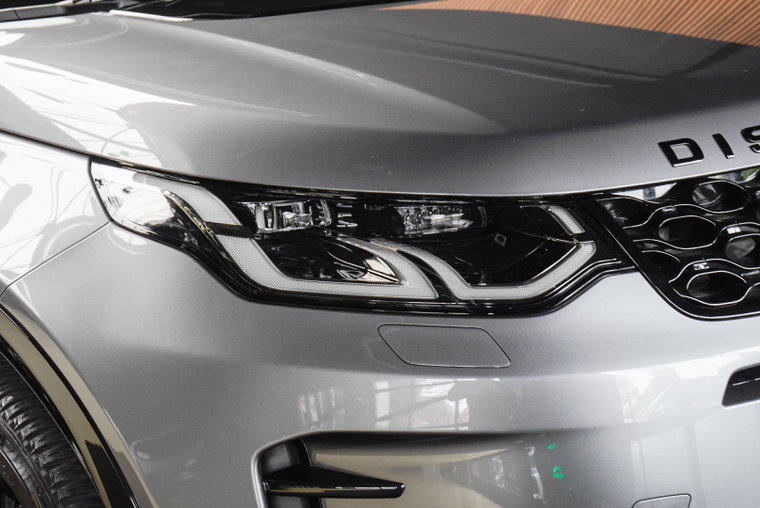 Vehicle Image 9