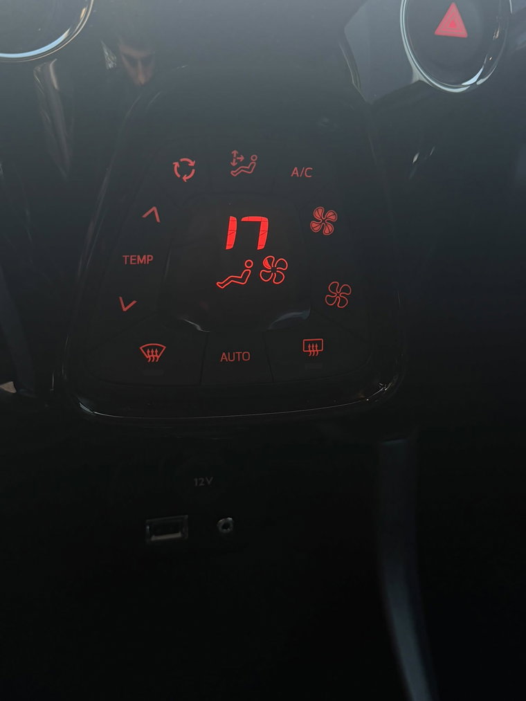 Vehicle Image 17