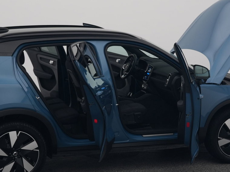Vehicle Image 35